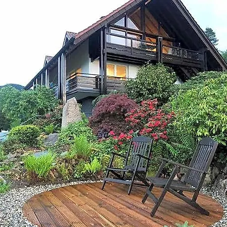 Panorama Apartment Im Schwarzwald In Einzigartiger Lage, Terrasse, 2 Schlafzimmer, Direkt Am Waldrand, Nahe Baden-Baden Бюлерталь