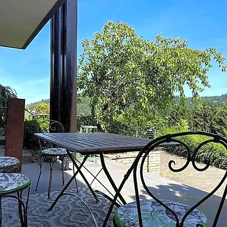 Отель Panorama Apartment Im Schwarzwald In Einzigartiger Lage, Terrasse, 2 Schlafzimmer, Direkt Am Waldrand, Nahe Baden-Baden