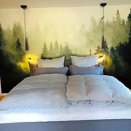 Panorama Apartment Im Schwarzwald In Einzigartiger Lage, Terrasse, 2 Schlafzimmer, Direkt Am Waldrand, Nahe Baden-Baden