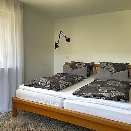 Отель Panorama Apartment Im Schwarzwald In Einzigartiger Lage, Terrasse, 2 Schlafzimmer, Direkt Am Waldrand, Nahe Baden-Baden Бюлерталь